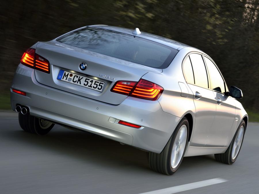  BMW 518d Sedan 2013 года  (фото 5 из 15)